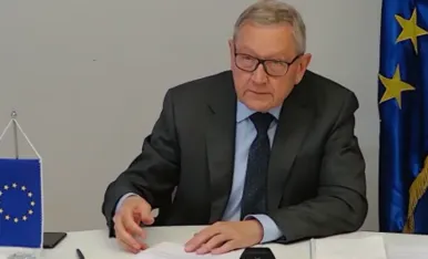 informal-eurogroup-3-may-2022-klaus-regling-724-466