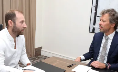Wim interview slider