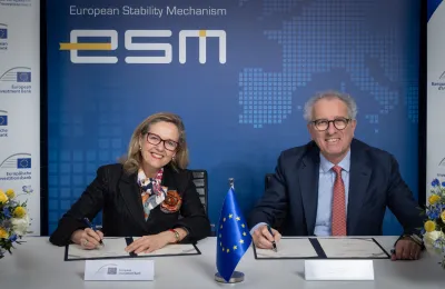 European Stability Mechanism (ESM) and the European Investment Bank (EIB) signed today a Memorandum of Understanding (MoU)-1920-889