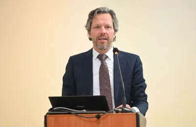 wim-van-aken-nicosia-1920-889