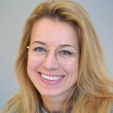 juliana-dahl-511-560-2022-02