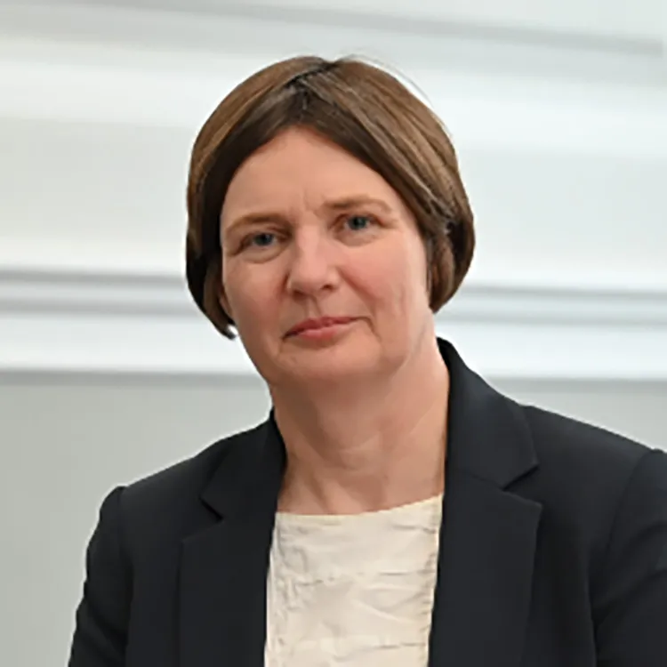 Emma Cunningham 750