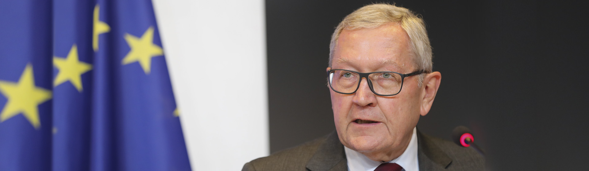 klaus-regling-eurogroup-4-october-2021-sld