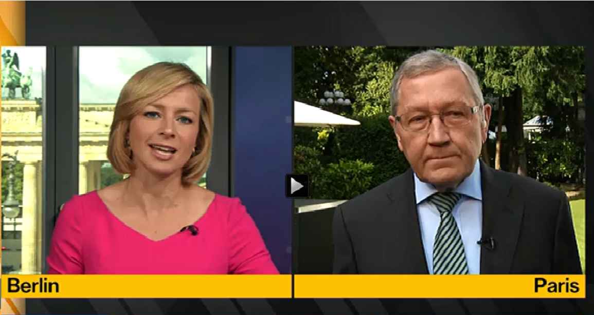 Media Name: bloomberginterview-brexit-carolinehyde-banner.png