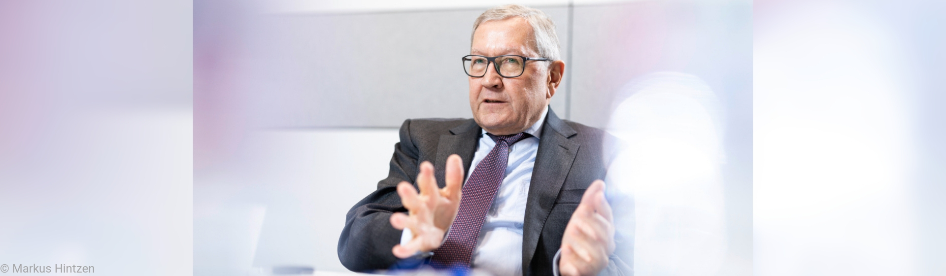 Media Name: klauseurofinance1920x560.jpg
