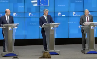 Klaus Regling at Eurogroup Press Conference 5 November 2018-724-466