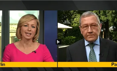 Media Name: bloomberginterview-brexit-carolinehyde-banner.png