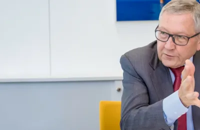 Media Name: 1920pxx560px-handelsblattinterview.png