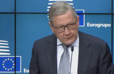 Klaus Regling at Eurogroup Press Conference 12 March 2018-724-466