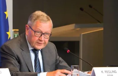 Media Name: egjuneklaus.jpg