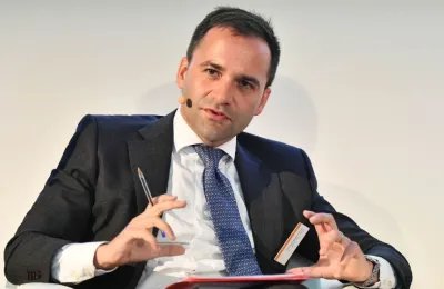 Media Name: kalindzbank20190828.jpg