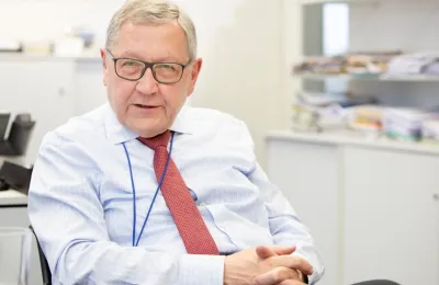 Media Name: klausfinancialtimes20200331slider1920x560.jpg