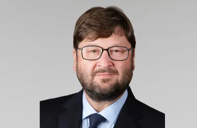 Media Name: nicola-g-slider.jpg