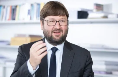 Media Name: nicolaslider3.jpg