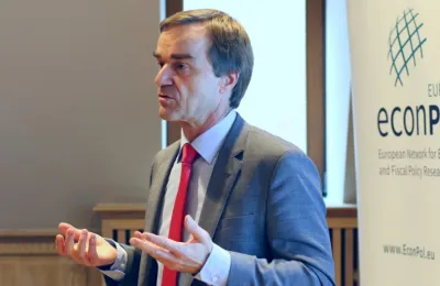 Media Name: rolfstraucheconpolslider20181120.jpg