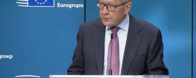 Klaus Regling at Eurogroup Press Conference 24 May 2018-724-466