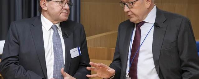 Vítor Constâncio and Klaus Regling-724-466
