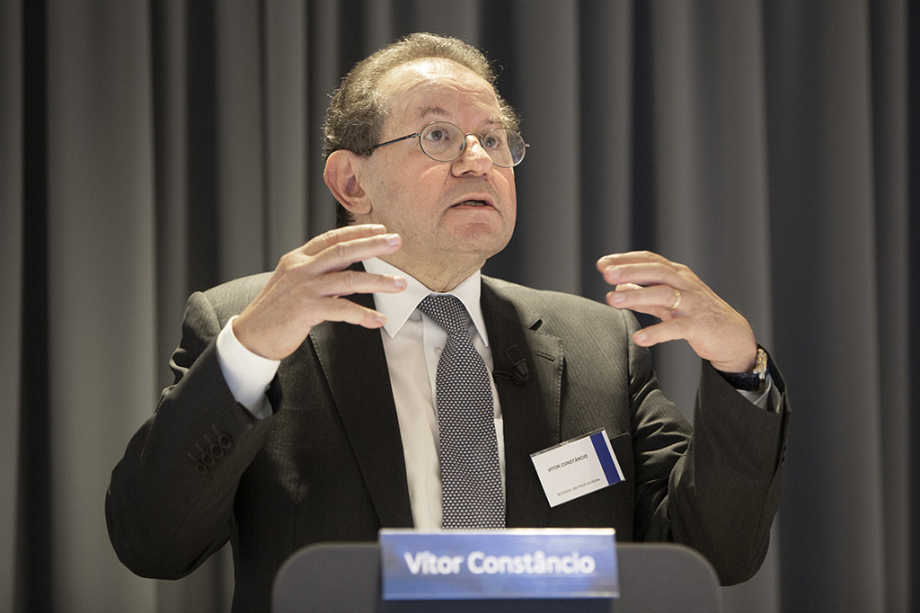 V. Constâncio speaking