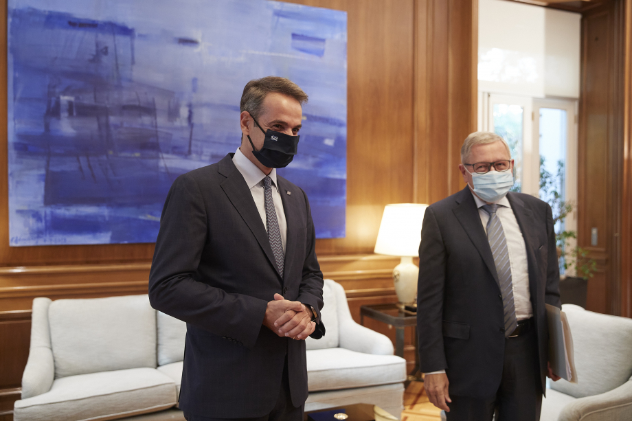 Kyriakos Mitsotakis and Klaus Regling