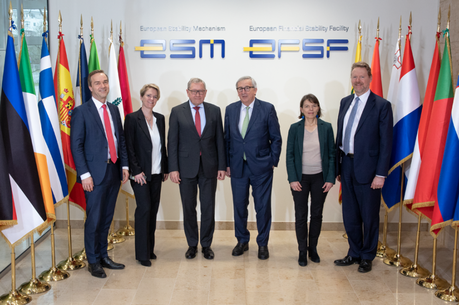 Rolf Strauch, Sofie De Beule-Roloff, Klaus Regling, Jean-Claude Juncker, Françoise Blondeel and David Eatough
