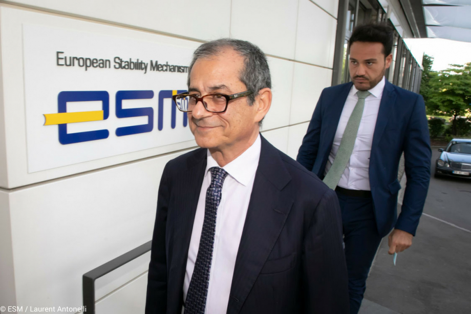 Mr Giovanni TRIA, Italian Minister for Economic Affairs and Finance