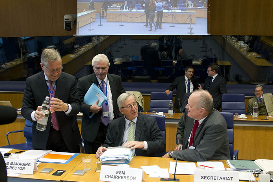Klaus Regling and Jean-Claude Juncker at inaugural ESM Board of Governors meeting in 2012