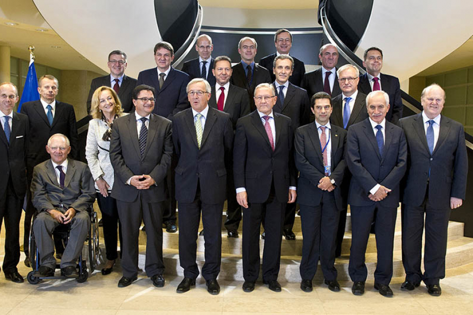 Family photo of ESM Board of Governors after inaugural meeting in October 2012