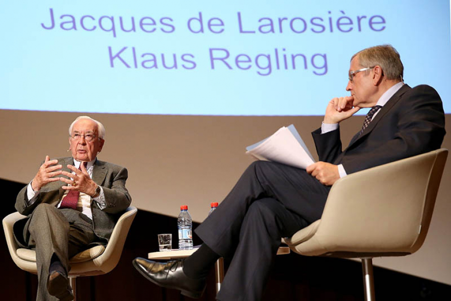 Jacques de Larosière, former IMF Managing Director, and Klaus Regling, ESM Managing Director, during ESM conference in 2014