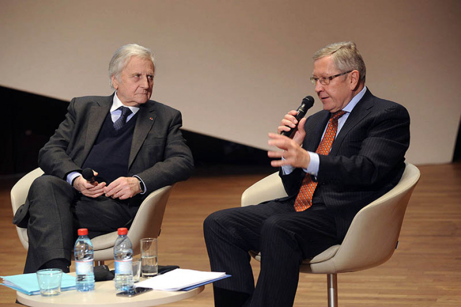 Jean-Claude Trichet, former ECB president, and Klaus Regling, ESM Managing Director, during ESM conference in 2016