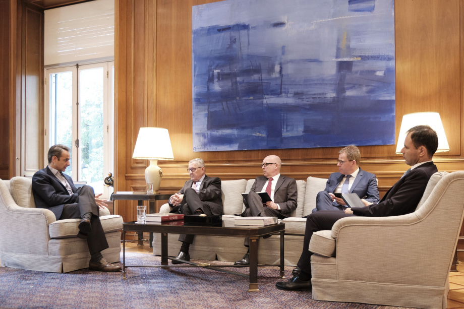 Klaus Regling and Kyriakos Mitsotakis