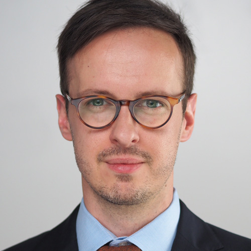 Dušan Kovačević 500x500